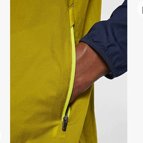 Nike Windrunner jacket green and yellow M - Picture 4 of 8